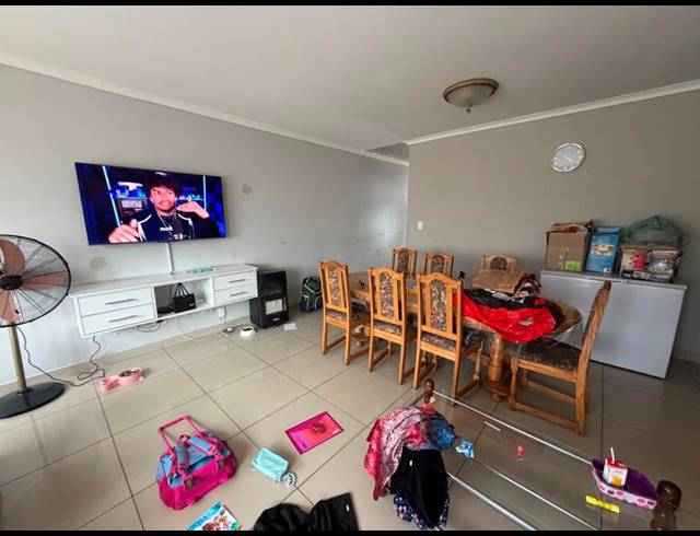 3 BEDROOM PROPERTY TO RENT IN LAUDIUM